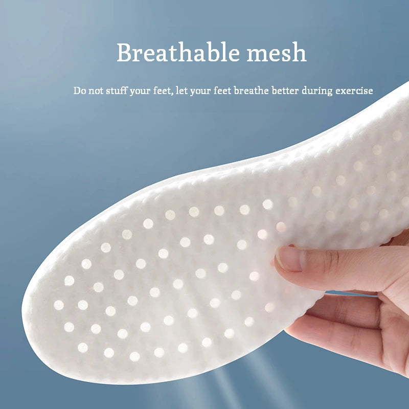 Soft sole sports shoes